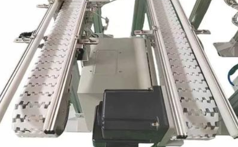 柔性鏈板輸送線的鏈板材質(zhì)如何選擇?