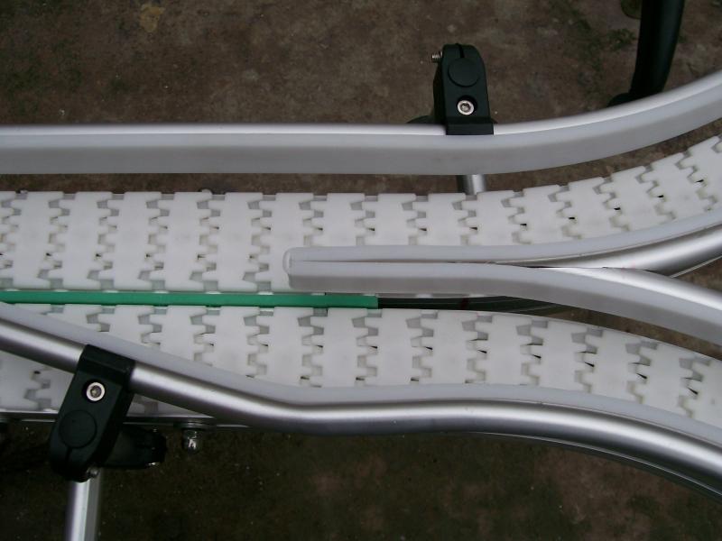 塑料輸送鏈板跑偏校正解決辦法 塑料輸送鏈板跑偏校正解決辦法